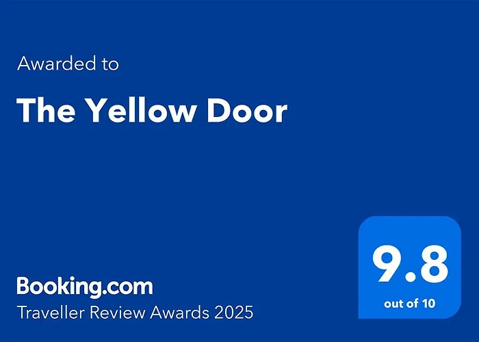 The Yellow Door Holiday home